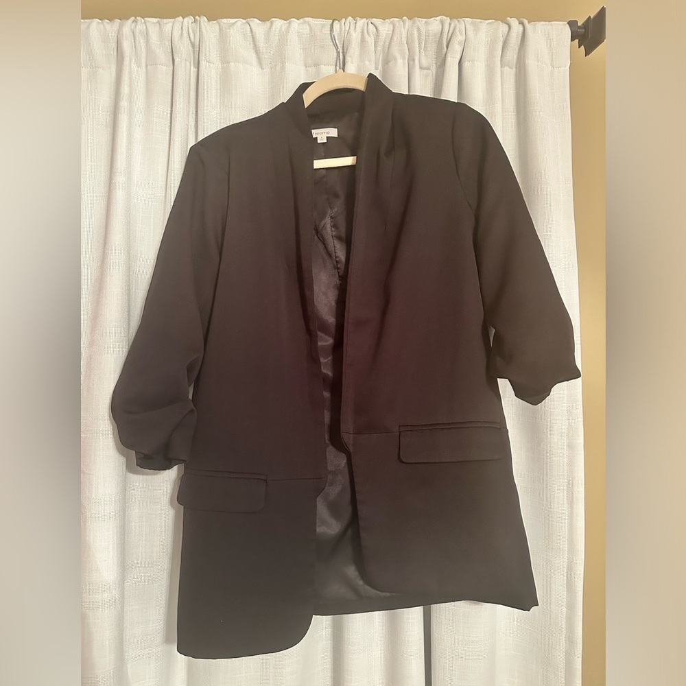 Open front black blazer
